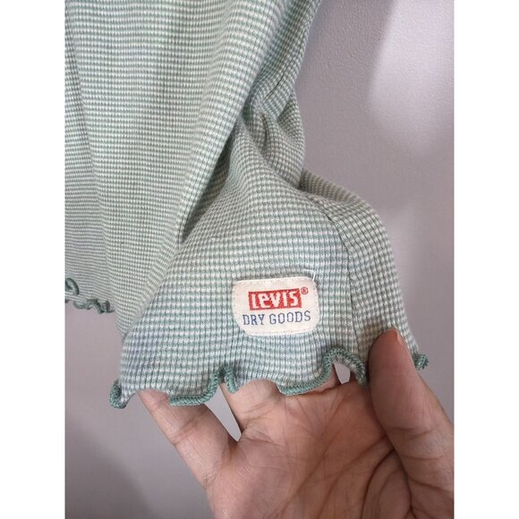Levi's Dry Goods Light Green Striped V-Neck Tee Medium Ruffled Hem Crop Top - Picture 3 of 7